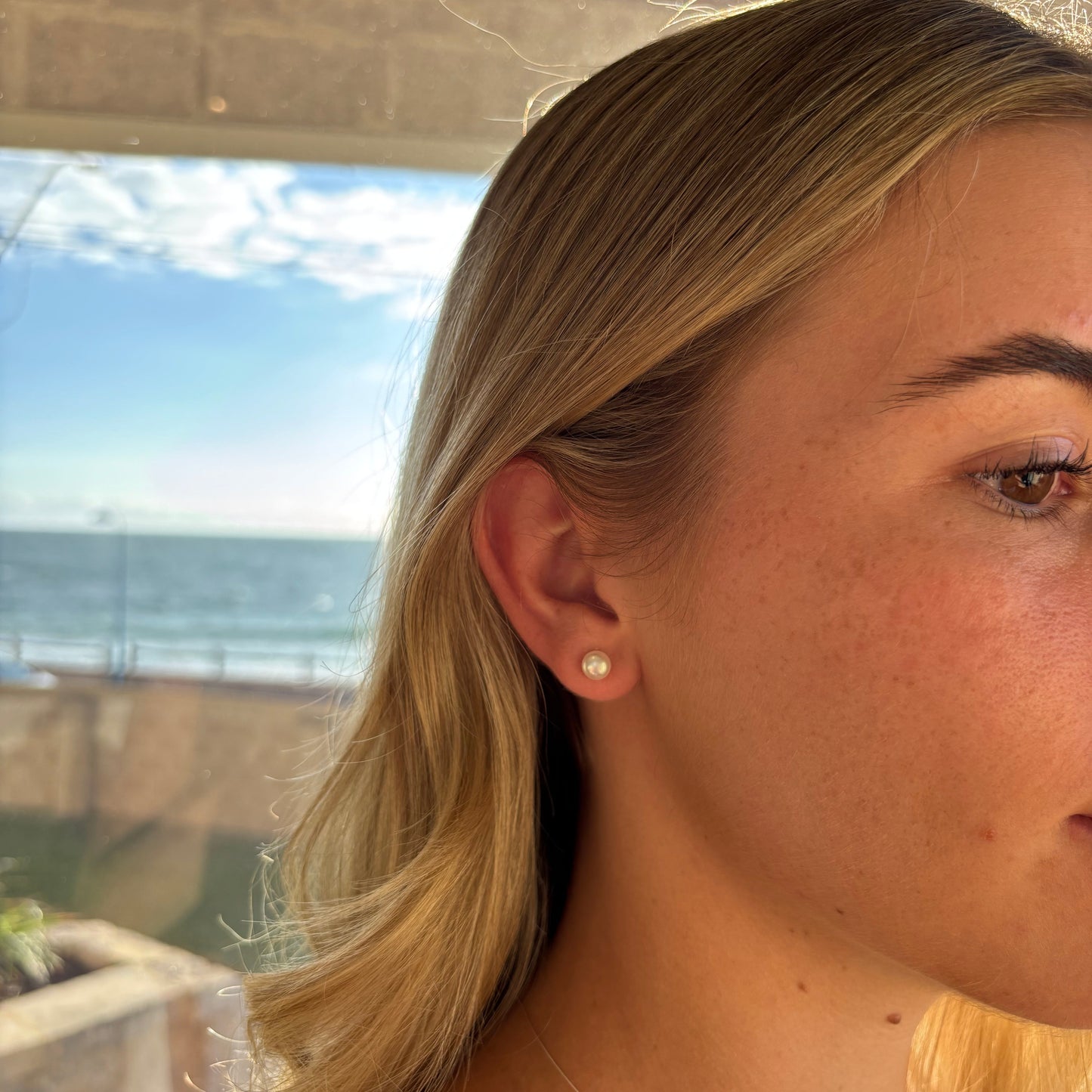 Pearl Earrings Studs White - The Courthouse Collection