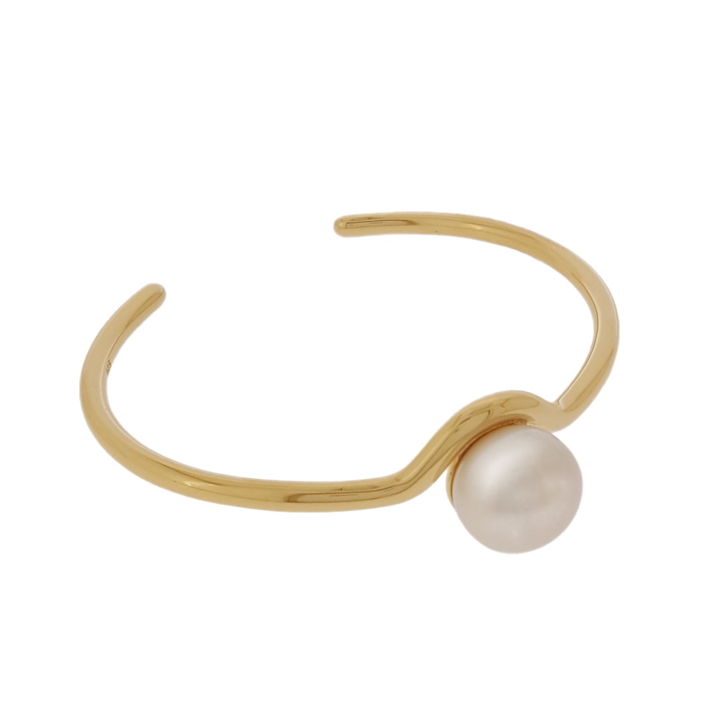 Moon Goddess Pearl Bangle Gold - The Courthouse Collection