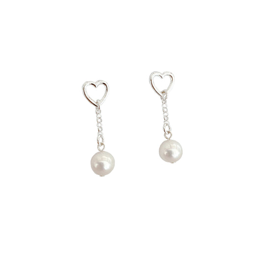 Pearl Earrings 'Heartstrings' - The Courthouse Collection
