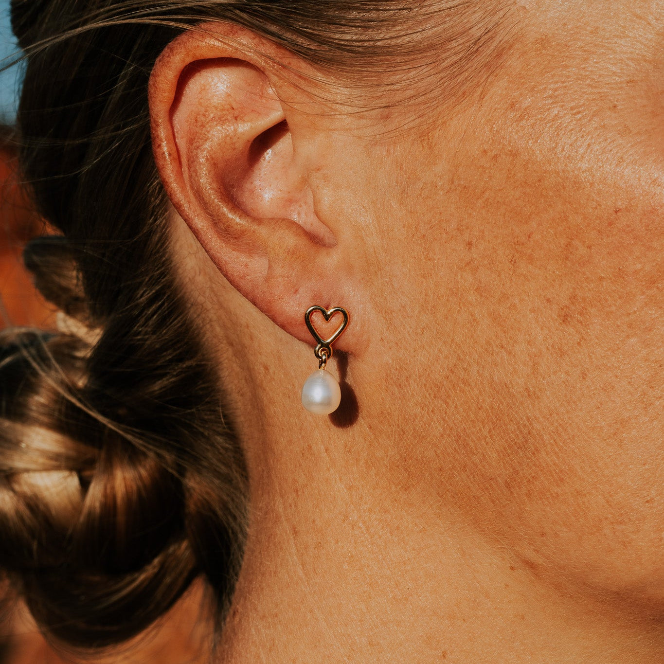 Pearl Heart Stud Earrings "Sweetheart"