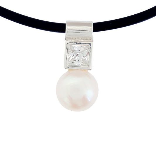 Cultured Pearl Pendant "Meghan" Silver | The Courthouse Collection | Australian Designer Pearl Jewellery