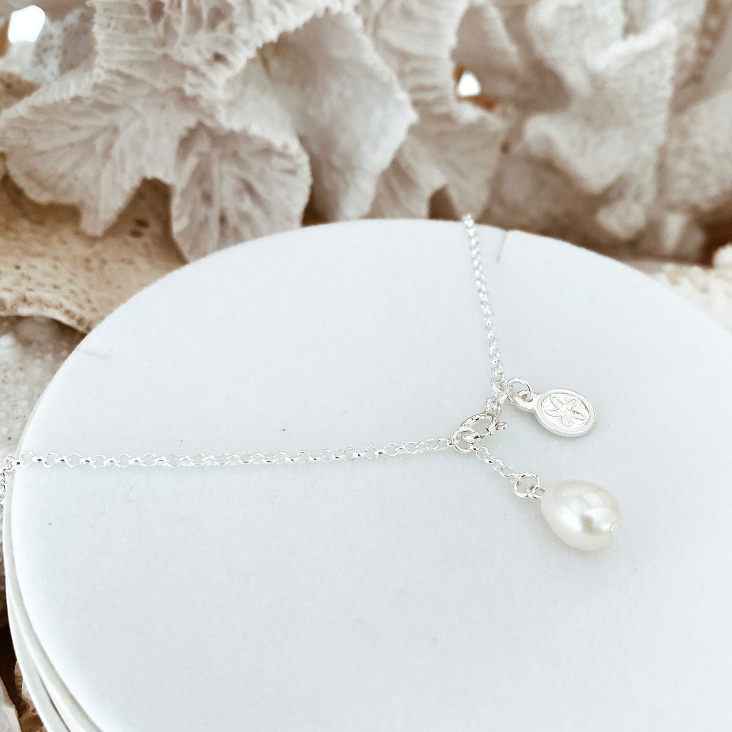 The Courthouse Pearl drop 25cm Anklet | The Courthouse Collection