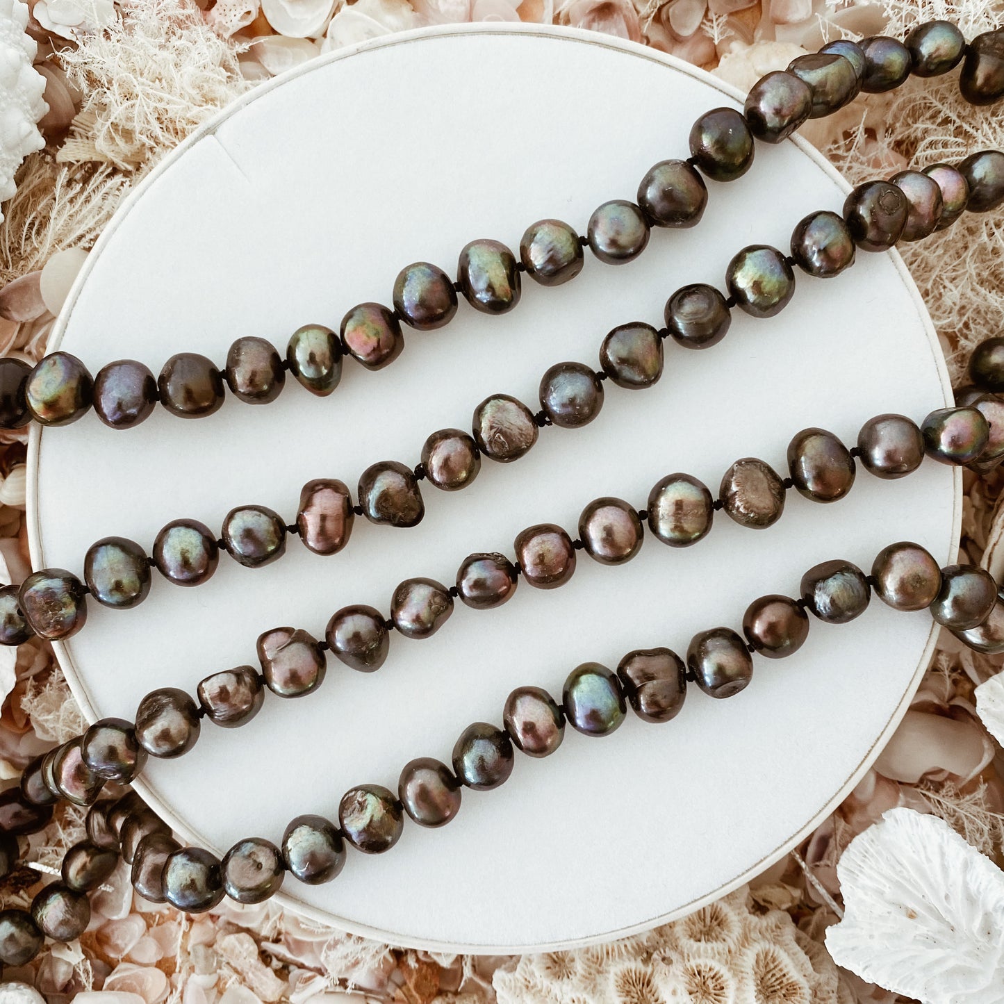 “Longstrand’ Pearl Necklace Peacock black Cultured Freshwater Pearls 160cm