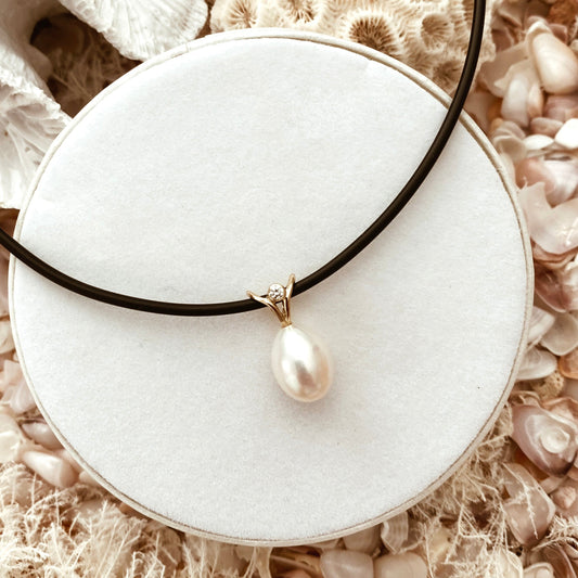 Pearl Pendant 'Sparkling Fishtail' 9K - The Courthouse Collection | Australian Designer Pearl Jewellery