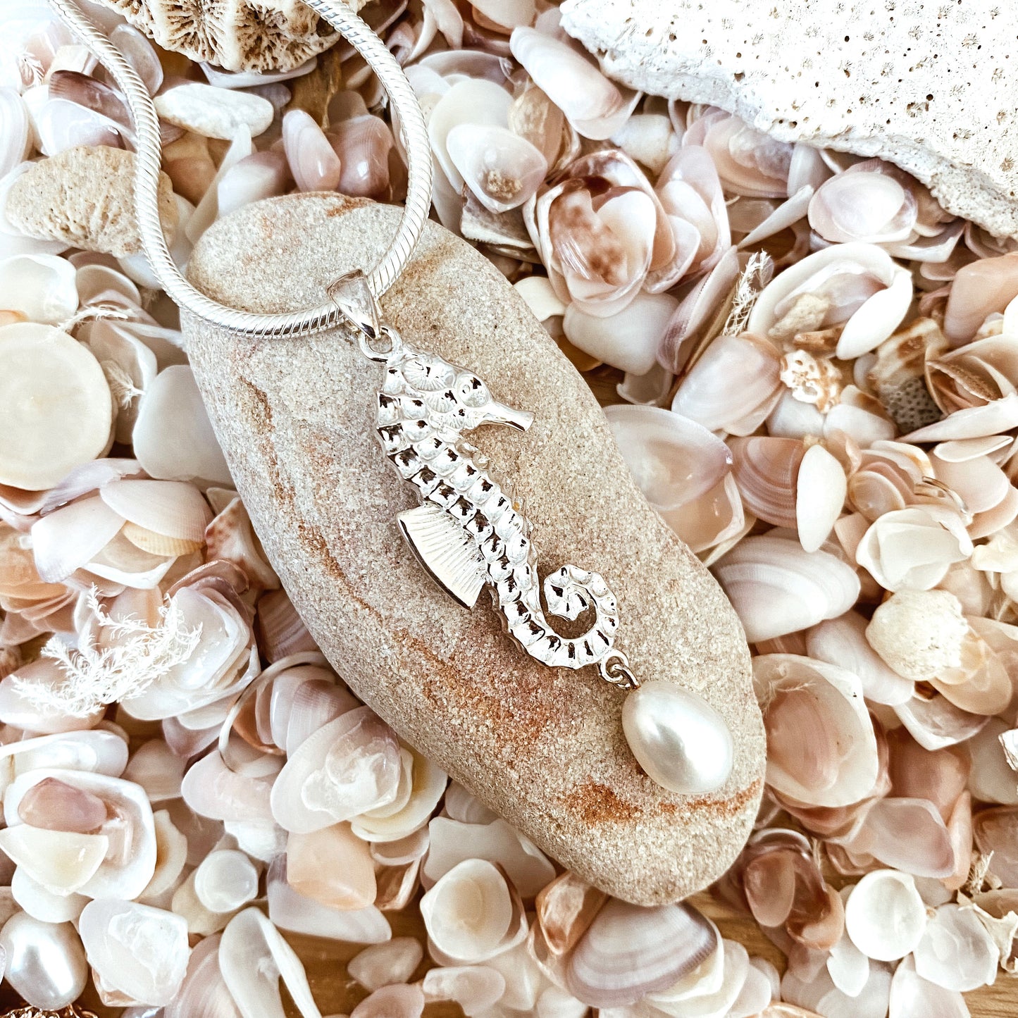 Pearl Pendant 'Seahorse' - The Courthouse Collection