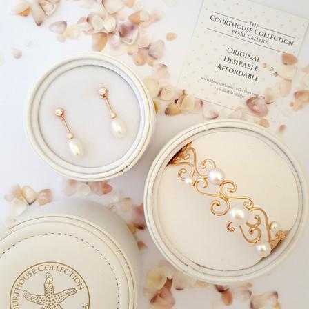 Pearl Bangle 'Renaissance' (Silver, Rose Gold, Yellow Gold, Two Tone) - The Courthouse Collection