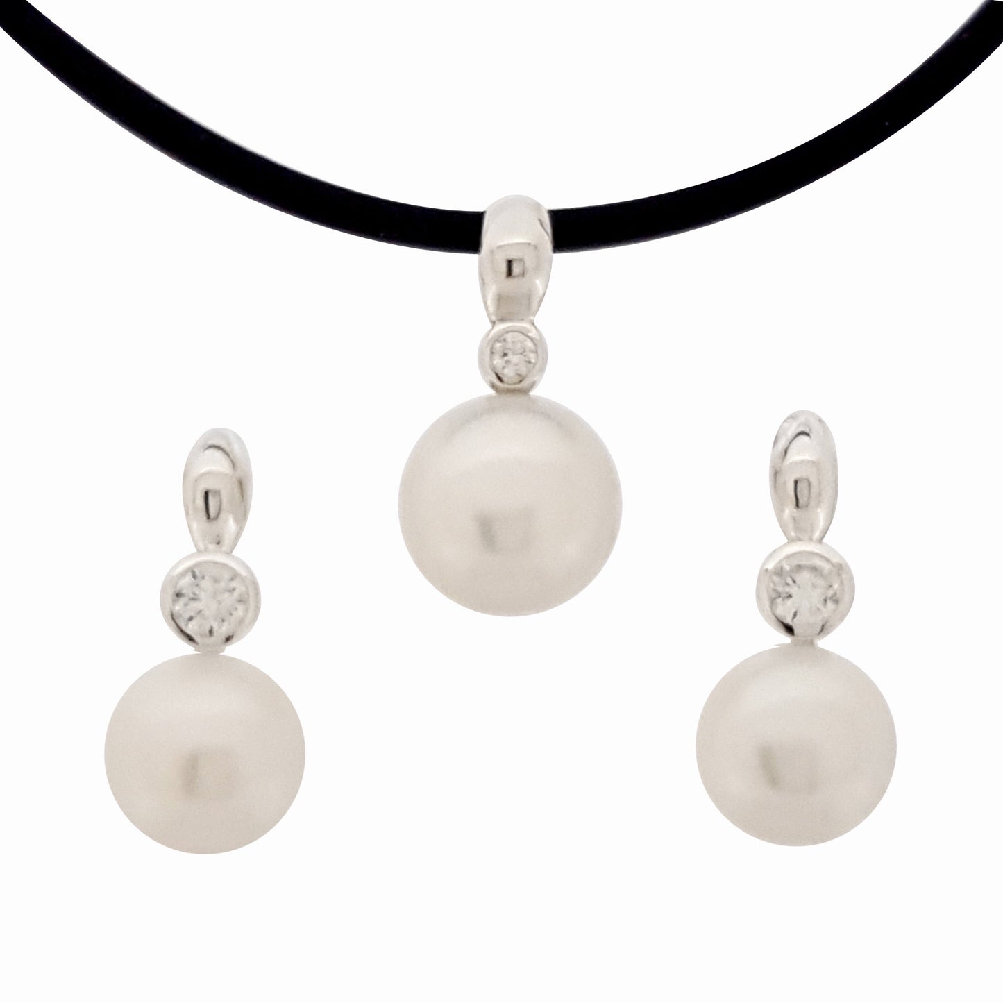 Pearl Earrings 'Sparkling Leaf' | The Courthouse Collection | Australian Designer Pearl Jewellery