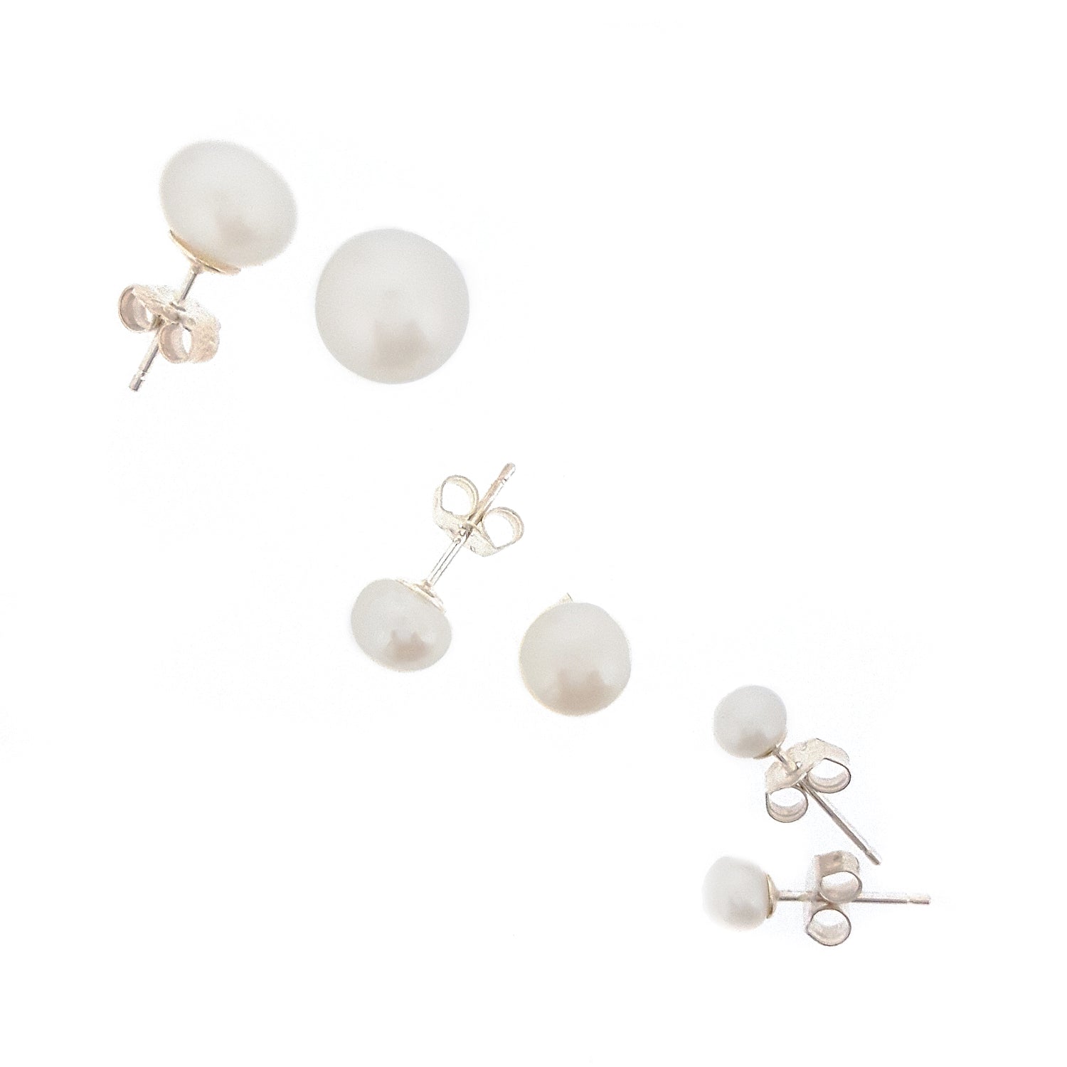 Earrings - Plain Pearl Studs