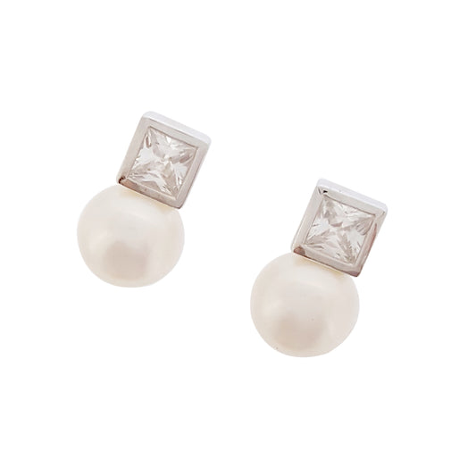 Silver Pearl Stud Earrings "Meghan"