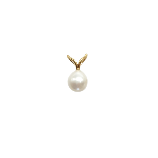 Gold Fishtail Pearl Pendant "Fishtail Gold" | The Courthouse Collection | Australian Designer Pearl Jewellery
