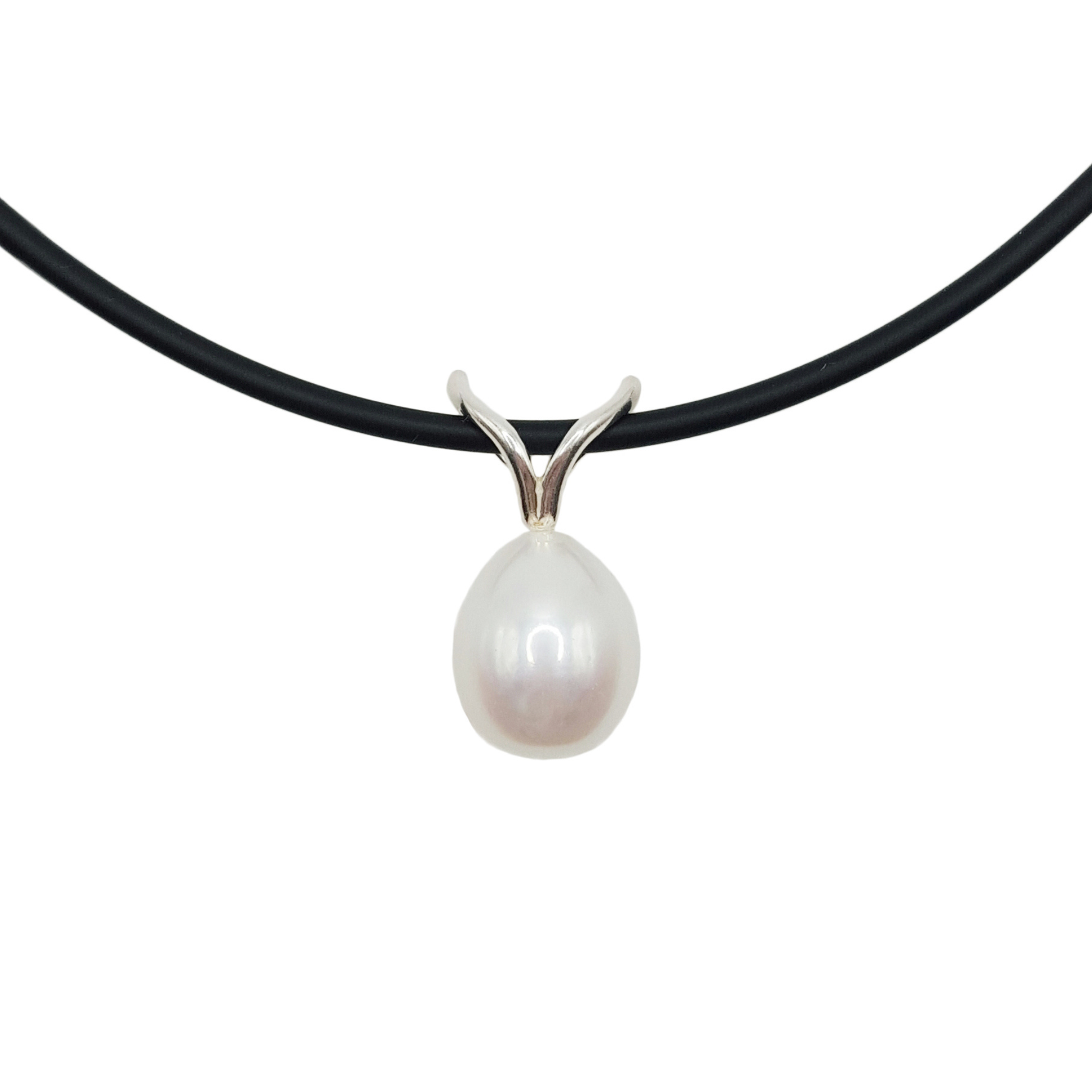 Pearl Pendant "Silver Fishtail" | The Courthouse Collection | Australian Designer Pearl Jewellery