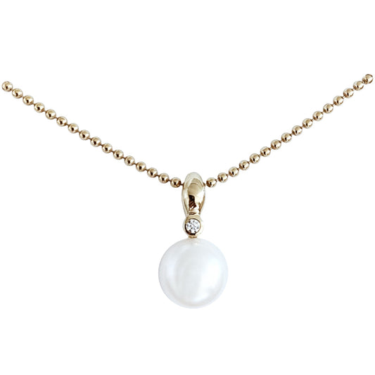 Pearl Pendant in Gold 'Sparkling Leaf' Button