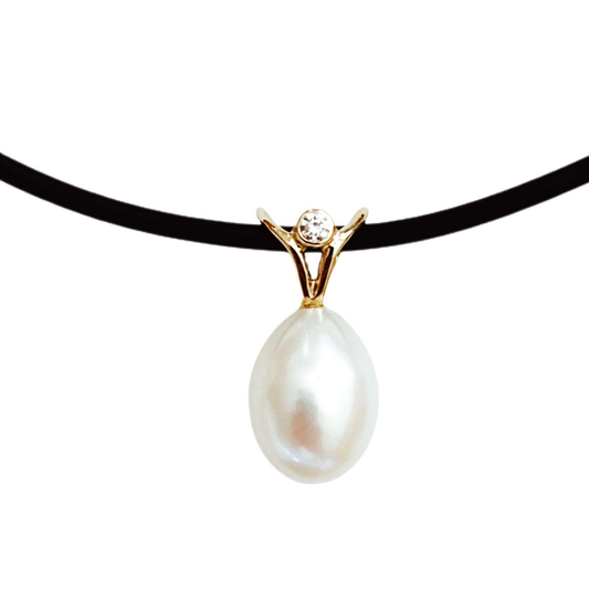 Pearl Pendant 'Sparkling Fishtail' 9K - The Courthouse Collection | Australian Designer Pearl Jewellery