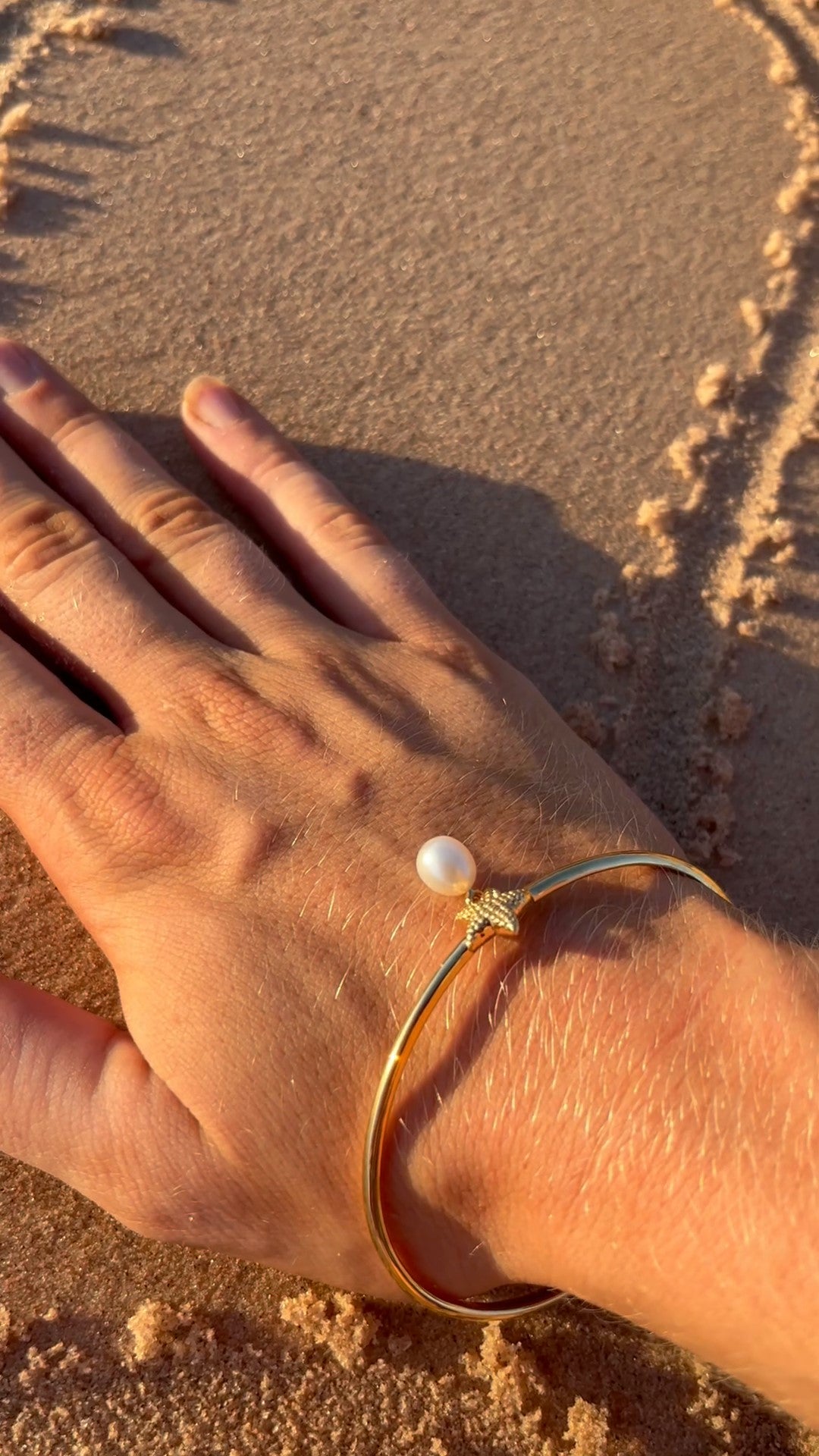 Pearl Bangles in Gold "Starfish" Silver