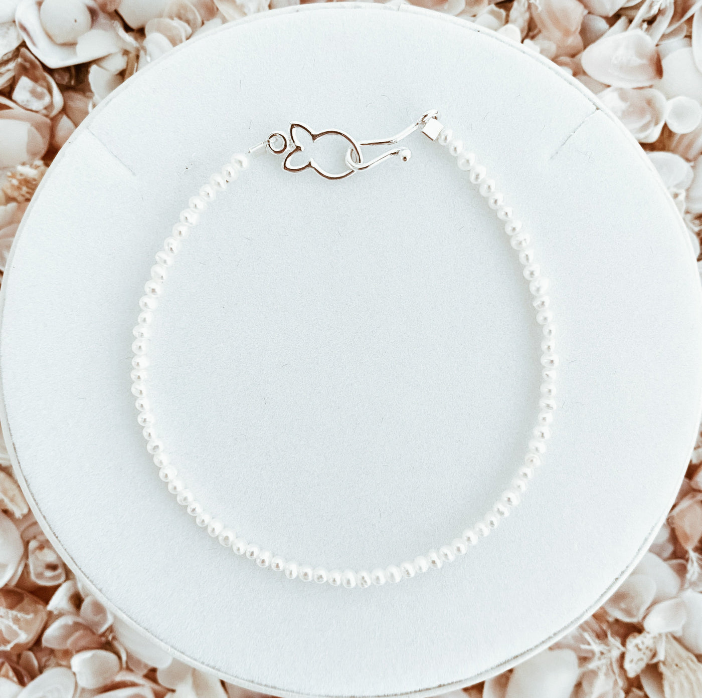 Pearl Bracelet 'Tres Petite' | The Courthouse Collection