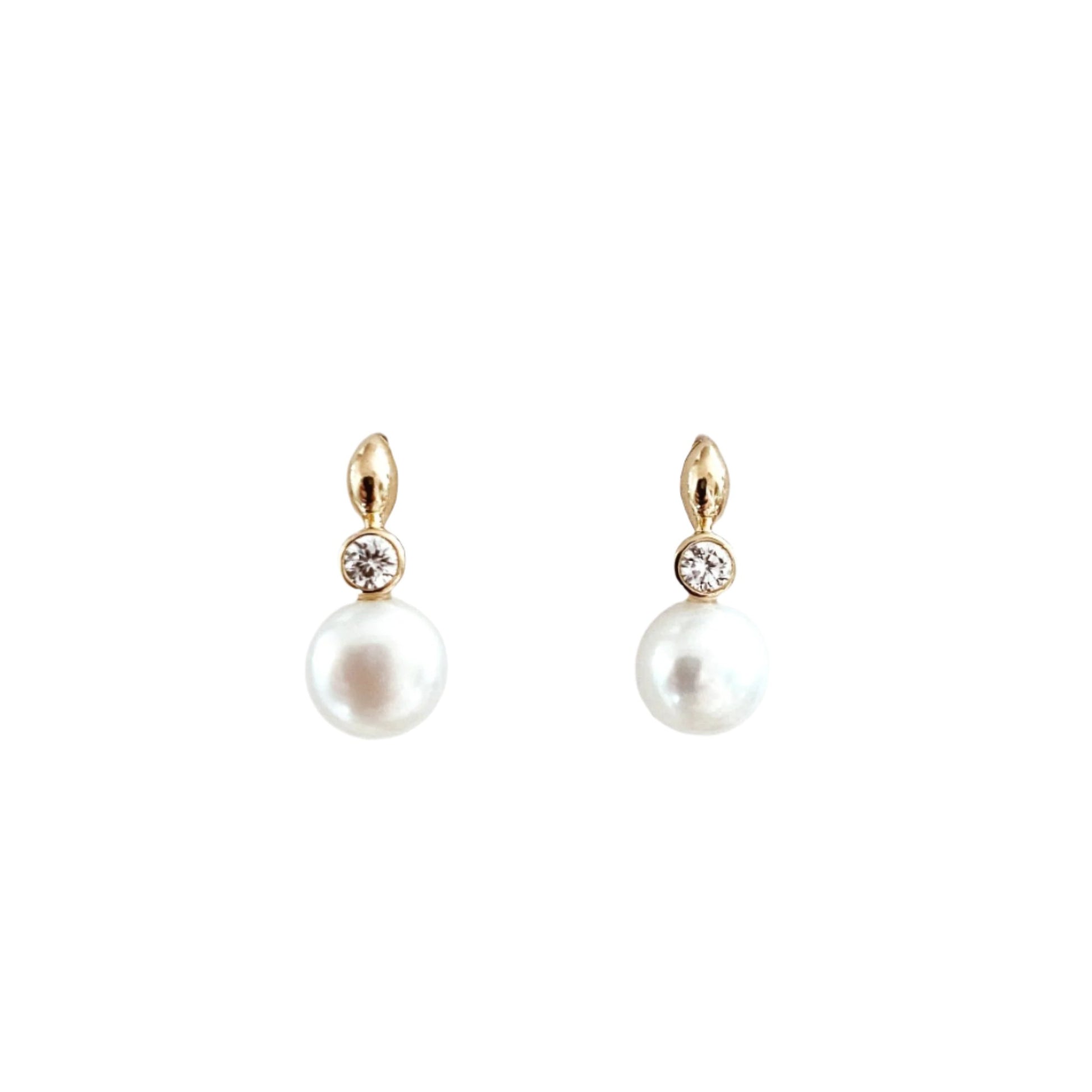 Pearl Earrings 'Sparkling Leaf' - The Courthouse Collection