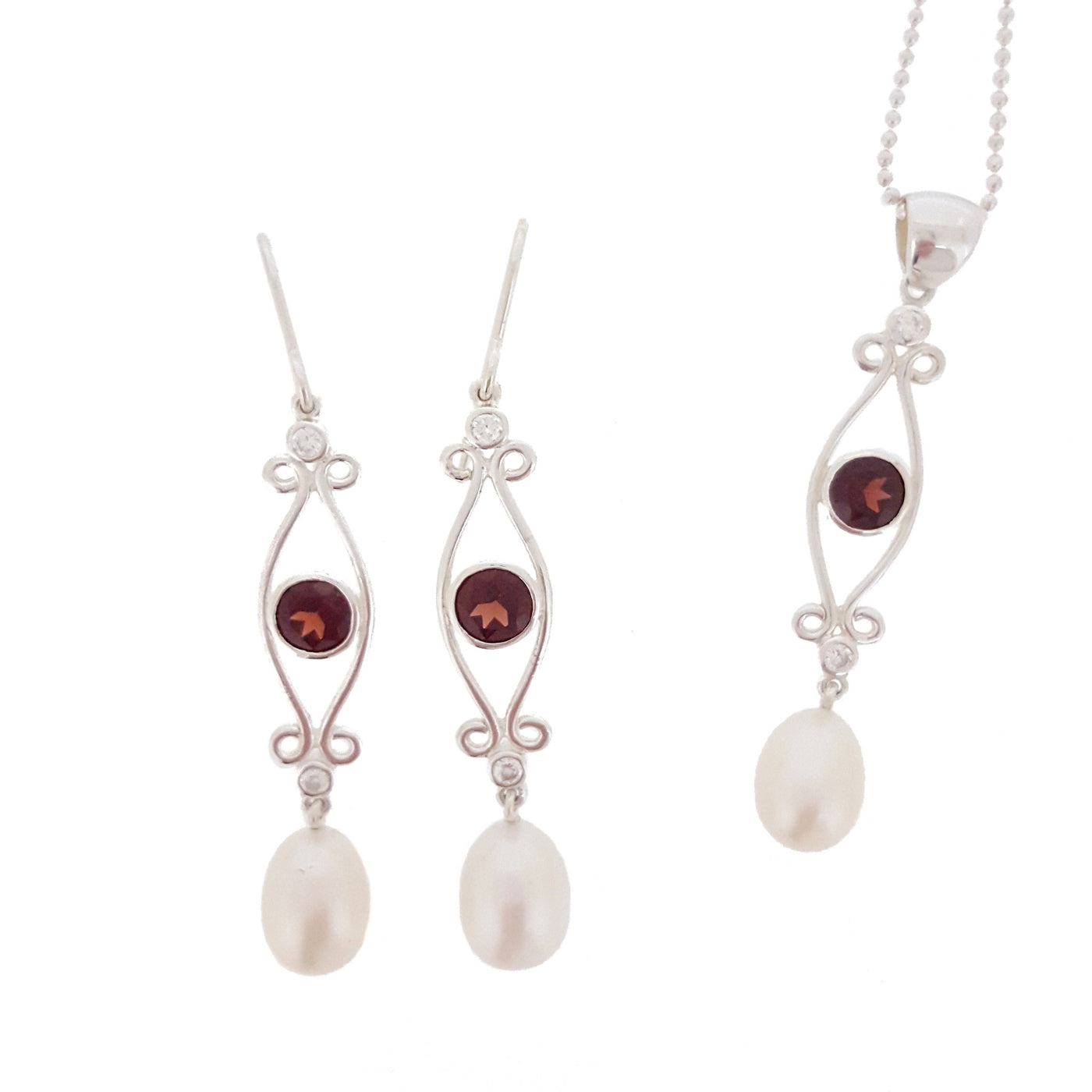 Garnet & Pearl Pendant 'Classic Beauty' - The Courthouse Collection