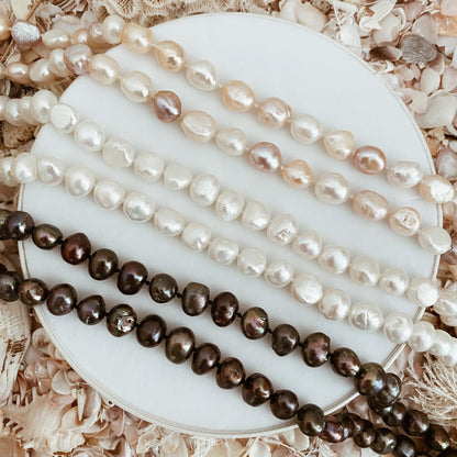 Pearl Necklace 'Longstrand' White Naturaly Pink and Black cultured freshwater pearls 160cm The Courthouse Collection