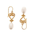 Pearl Earrings 'Romance Heart' - The Courthouse Collection